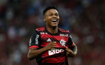 Matheus França, promessa do Flamengo apontado a Benfica e FC Porto