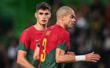 Pepe e António Silva ao serviço da Seleção Nacional