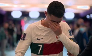 Cristiano Ronaldo em lágrimas após a eliminação de Portugal do Mundial