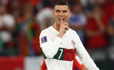 Cristiano Ronaldo a mandar calar alguém no Coreia do Sul-Portugal