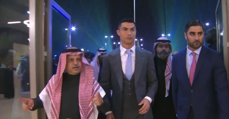 Cristiano Ronaldo na apresentação no Al Nassr