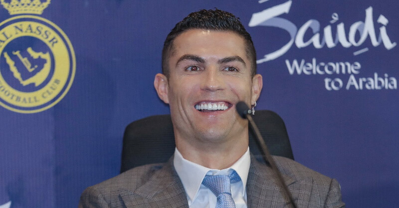 Cristiano Ronaldo na conferência de imprensa de apresentação como jogador do Al Nassr