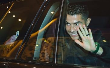 Cristiano Ronaldo à chegada à Arábia Saudita onde vai jogar no Al Nassr