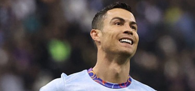Cristiano Ronaldo no jogo entre as estrelas da liga saudita e o PSG