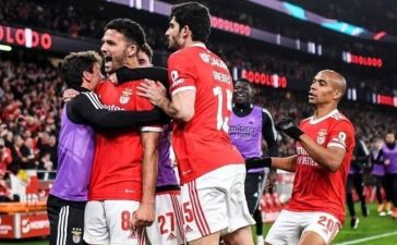 Jogadores do Benfica festejam golo de Gonçalo Ramos na vitória sobre o Boavista