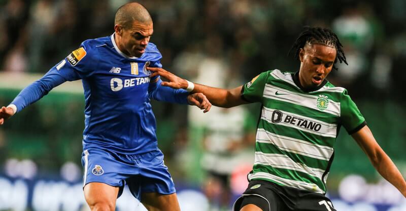 Pepe e Youssef Chermiti no clássico entre Sporting e FC Porto