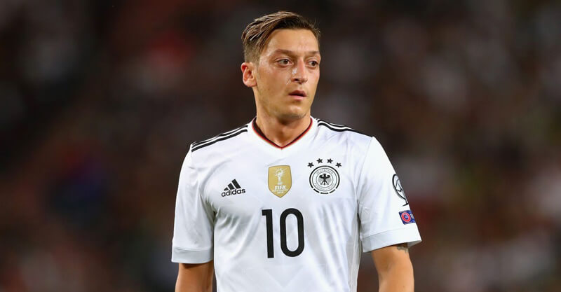 Mesut Özil ao serviço da seleção da Alemanha