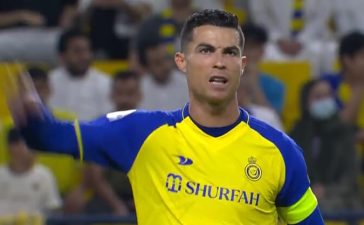 Cristiano Ronaldo irritado no Al Nassr-Abha