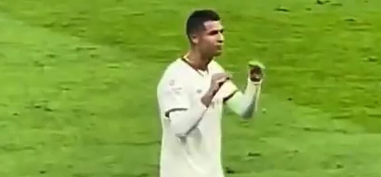 O gesto de Cristiano Ronaldo durante Al-Ittihad-Al Nassr