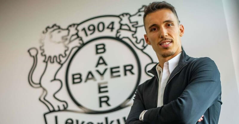 Alex Grimaldo reforça Bayer Leverkusen
