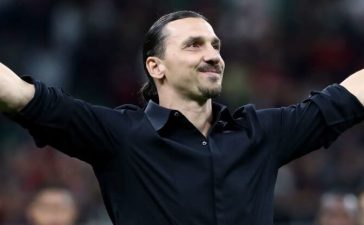 Zlatan Ibrahimovic anuncia retirada do futebol