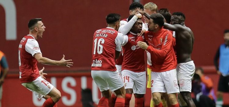 Jogadores do SC Braga festejam golo de Álvaro Djaló diante do Sporting.
