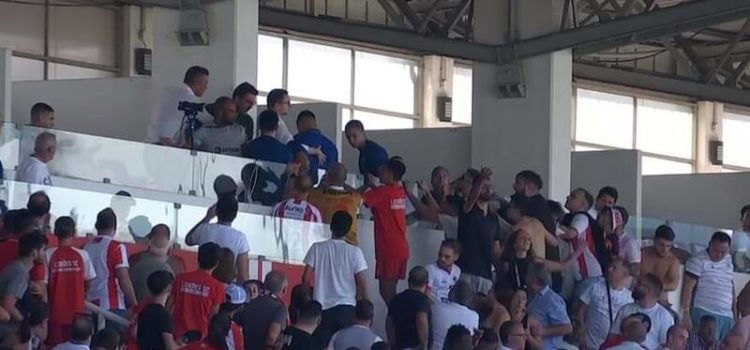 Jogadores e elementos do staff do FC Porto B agredidos no jogo com o Leixões.