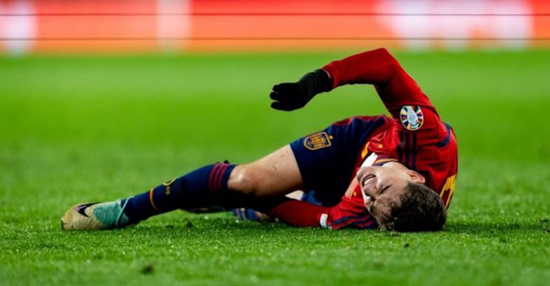 Gavi, médio do Barcelona que se lesionou ao serviço da seleção espanhola.