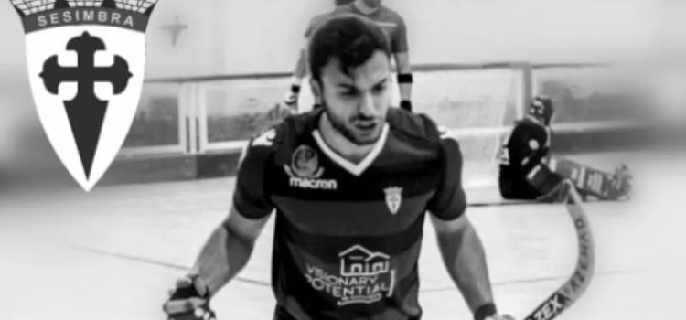 Miguel Serrano, jogador da equipa de hóquei do GD Sesimbra.