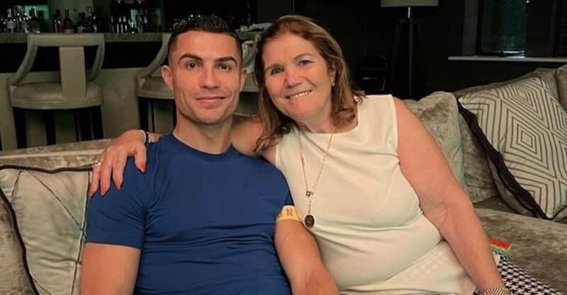 Cristiano Ronaldo e Dolores Aveiro em encontro entre mãe e filho.