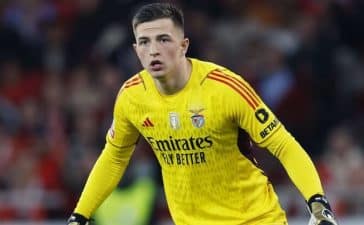 Anatoliy Trubin, guarda-redes ucraniano do Benfica.