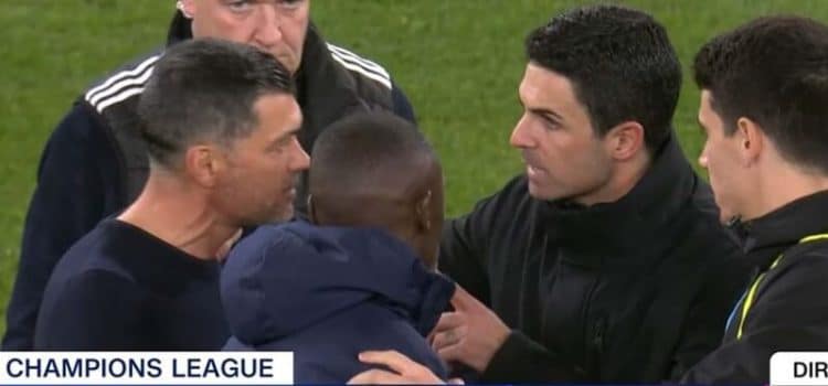 Sérgio Conceição discute com Arteta após o Arsenal-FC Porto.
