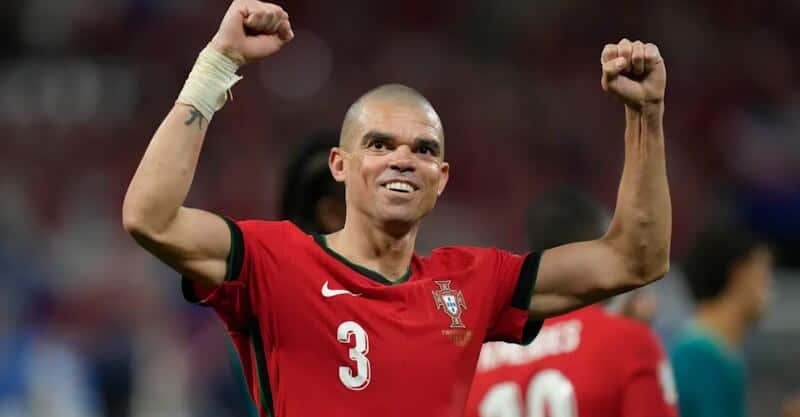 Pepe no Turquia-Portugal no Euro 2024.