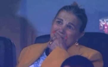 Dolores Aveiro chora após Cristiano Ronaldo falhar o penálti no Portugal-Eslovénia do Euro 2024.