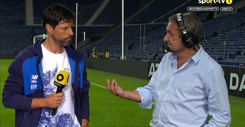 Vítor Bruno, treinador do FC Porto, e Luís Freitas Lobo, comentador da Sport TV.