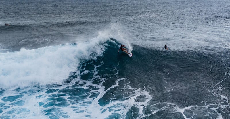 Yolanda Hopkins, surfista portuguesa nos Jogos Olímpicos.