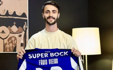 Fábio Vieira anunciado como reforço do FC Porto.