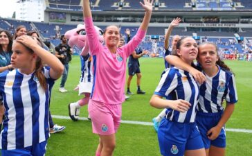 Jogadoras do FC Porto no jogo de apresentação do futebol feminino.