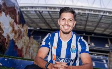 Francisco Moura apresentado como reforço do FC Porto.