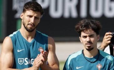 Rúben Dias e Vitinha no treino da Seleção Nacional.