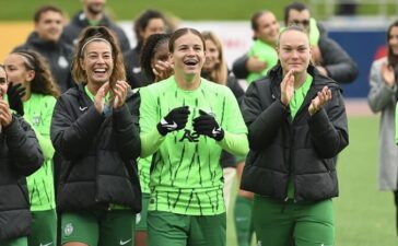 Jogadoras do Sporting festejam triunfo sobre o Breidablik no jogo da Liga dos Campeões feminina.