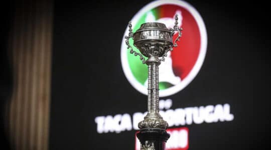 Troféu da Taça de Portugal.