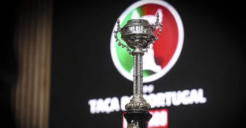 Troféu da Taça de Portugal.