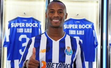 Tiago Djaló, central do FC Porto emprestado pela Juventus